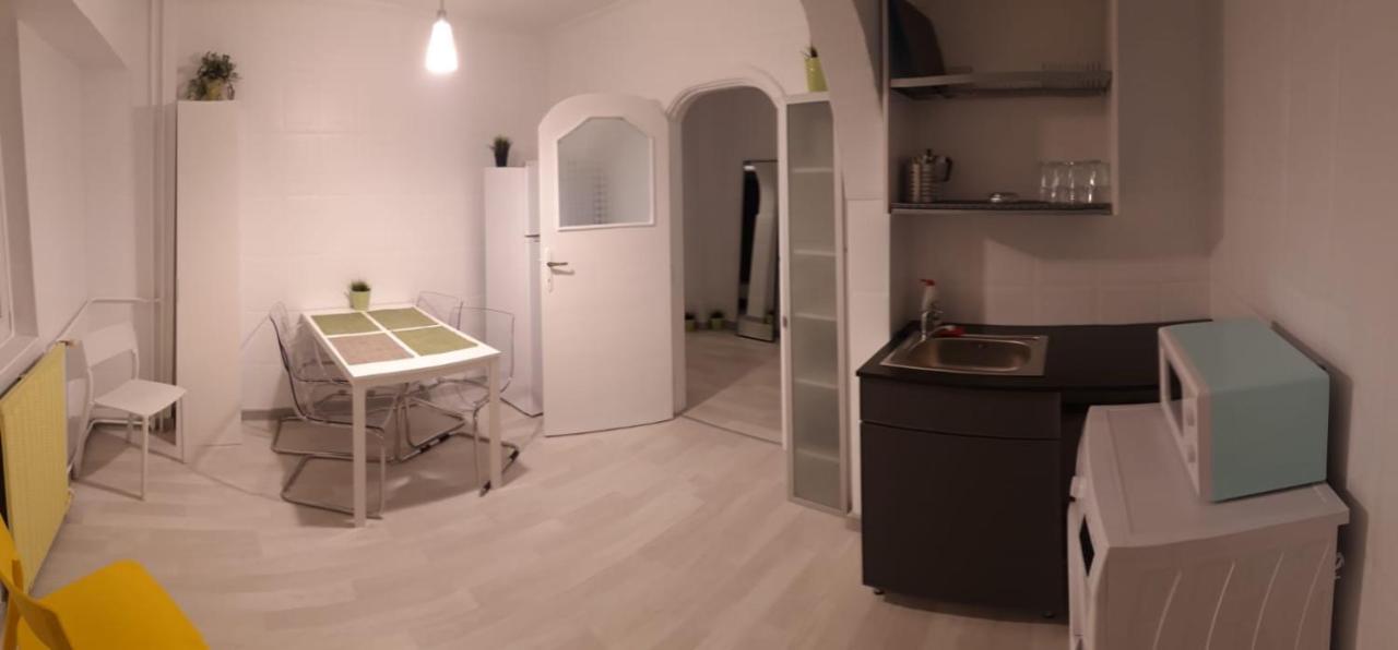 Green Apartment 41 Boekarest Buitenkant foto
